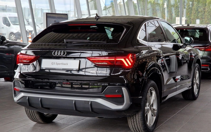 Audi Q3 Sportback cena 240700 przebieg: 10, rok produkcji 2024 z Łęknica małe 781